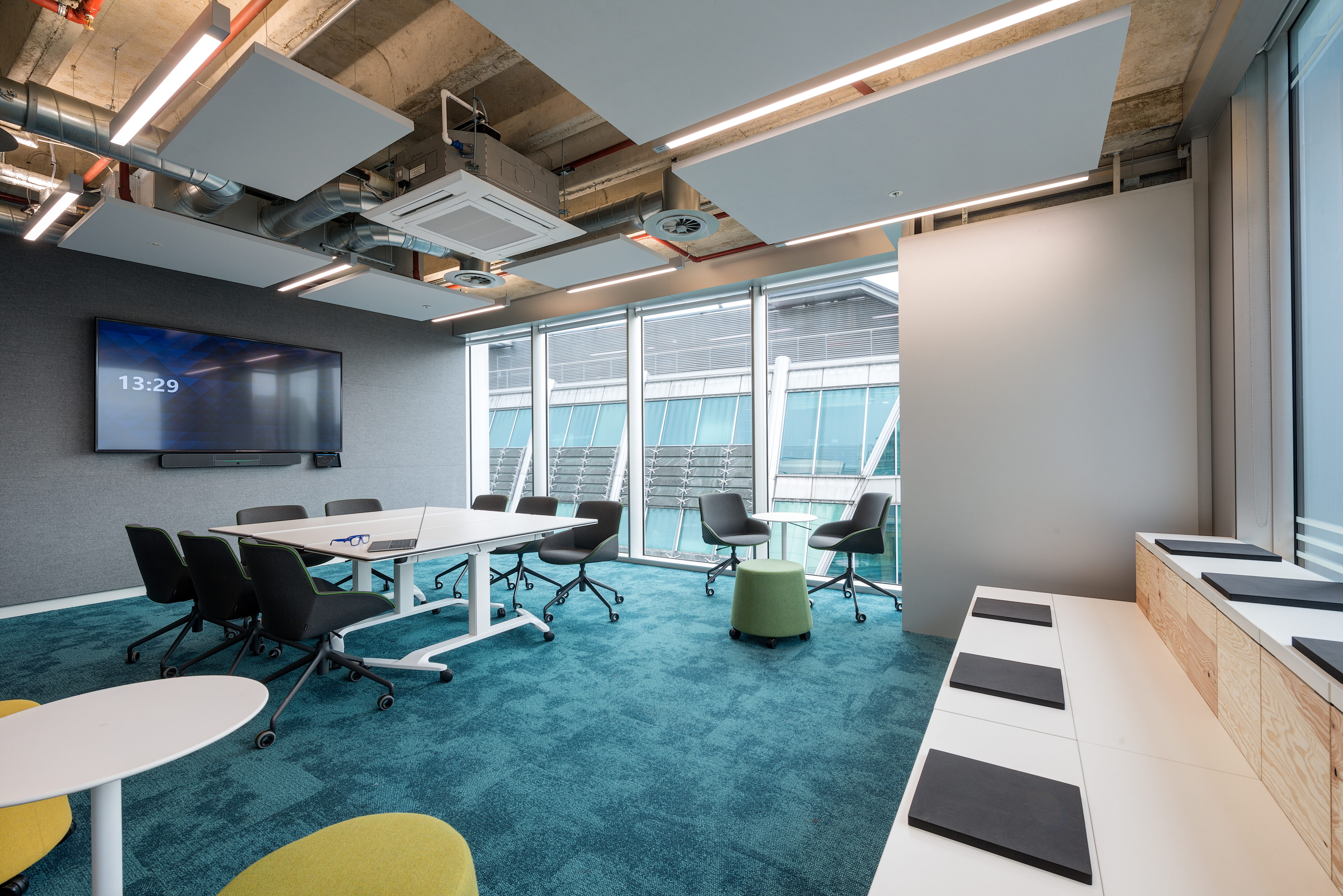 Predicting The Upcoming Office Design Trends Of 2024 Denton   ISIO London 11 Highres SRGB Scaled 